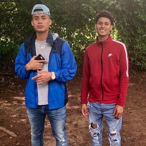 Meet your Posher, Dennis